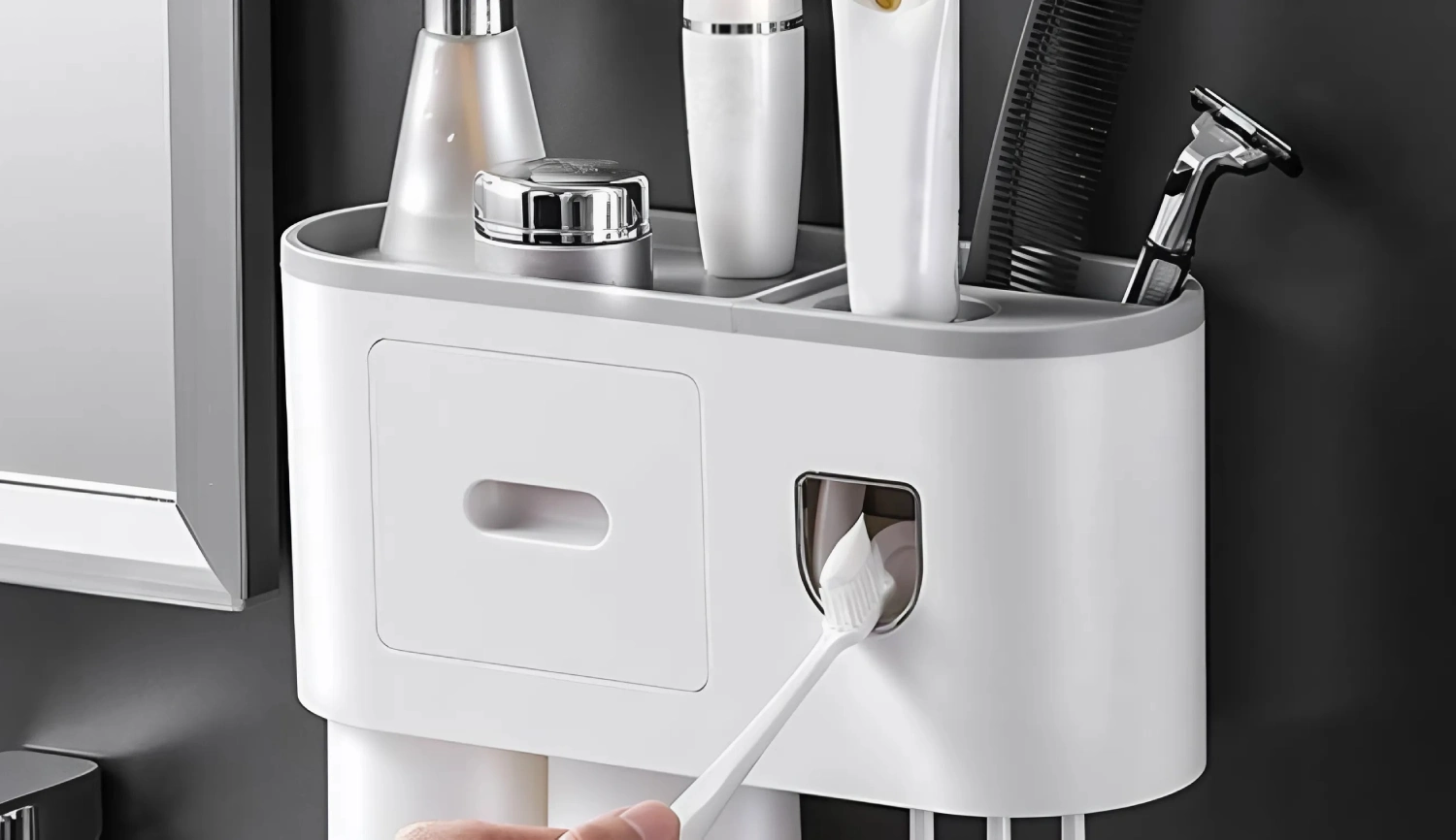 Răng sứ dù tốt đến đâu cũng không thể bền lâu nếu không được chăm sóc đúng cách